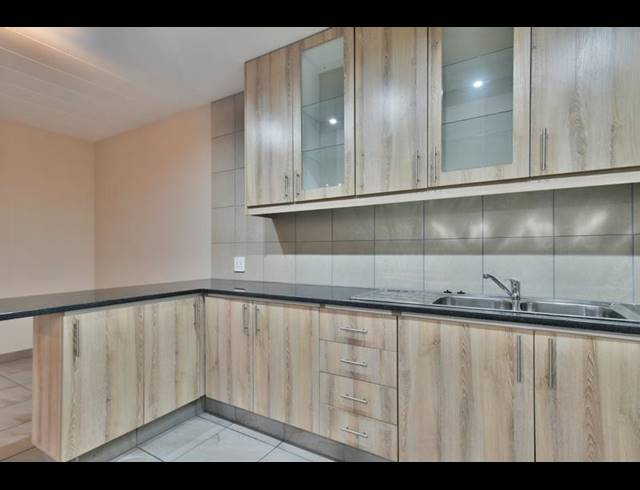 1 BEDROOM APARTMENT FOR SALE IN NEW REDRUTH